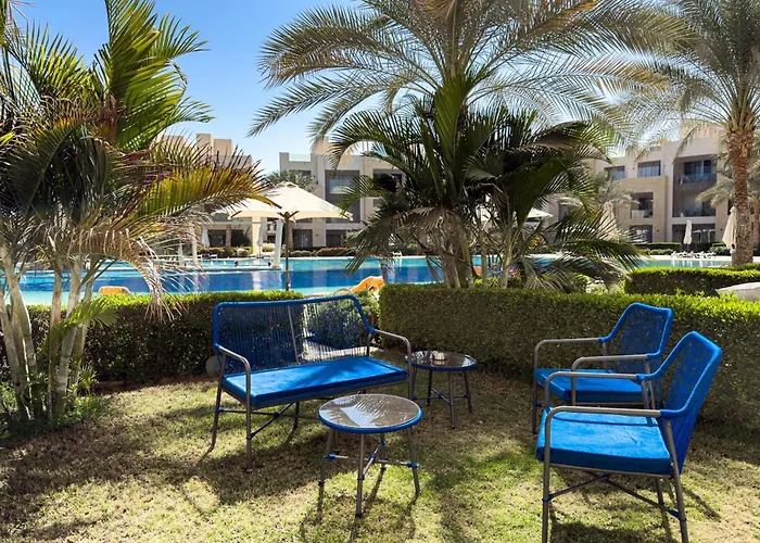 The Platinum Perch 2bdr Pool View Free Pool & Access *