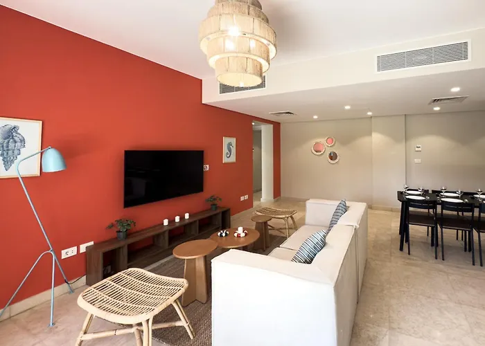 Apartment The Platinum Perch 2bdr Pool View Free Pool & Access