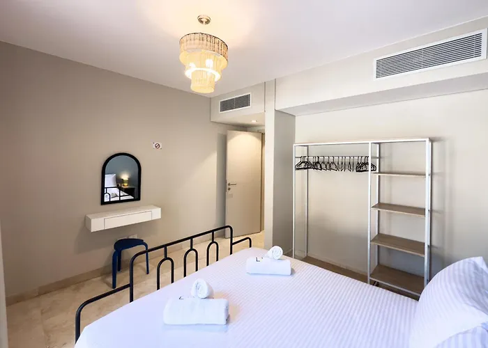 Apartment The Platinum Perch 2bdr Pool View Free Pool & Access
