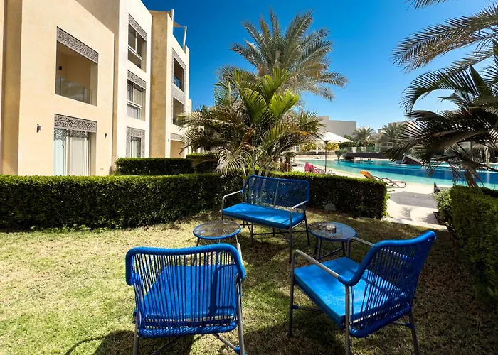 The Platinum Perch 2bdr Pool View Free Pool & Access Apartment *